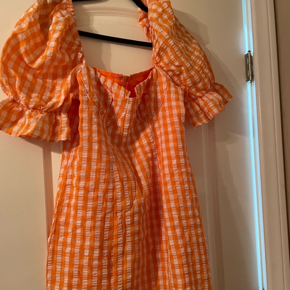 Dress - Picture 3 of 3